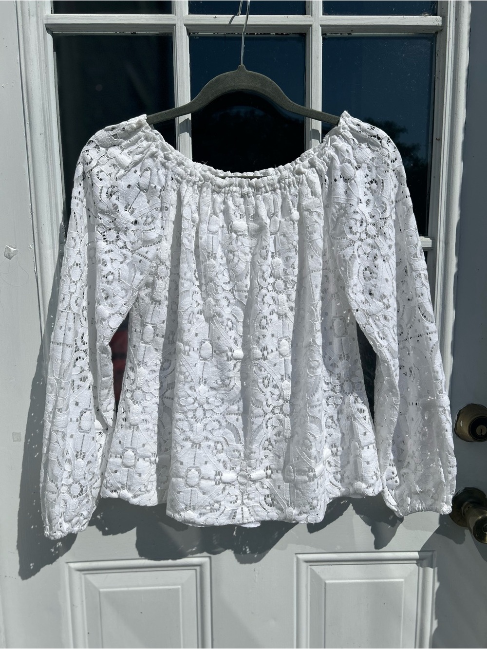 White House Black Market White Lace Off Shoulder Top M
Boho, cottage, resort